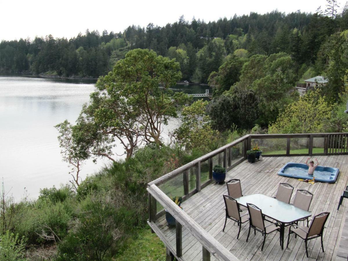 Arbutus Cove Guesthouse Metchosin Ngoại thất bức ảnh