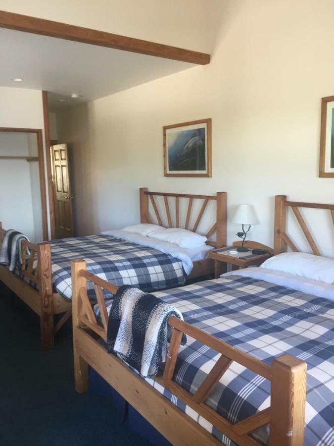 Arbutus Cove Guesthouse Metchosin Ngoại thất bức ảnh