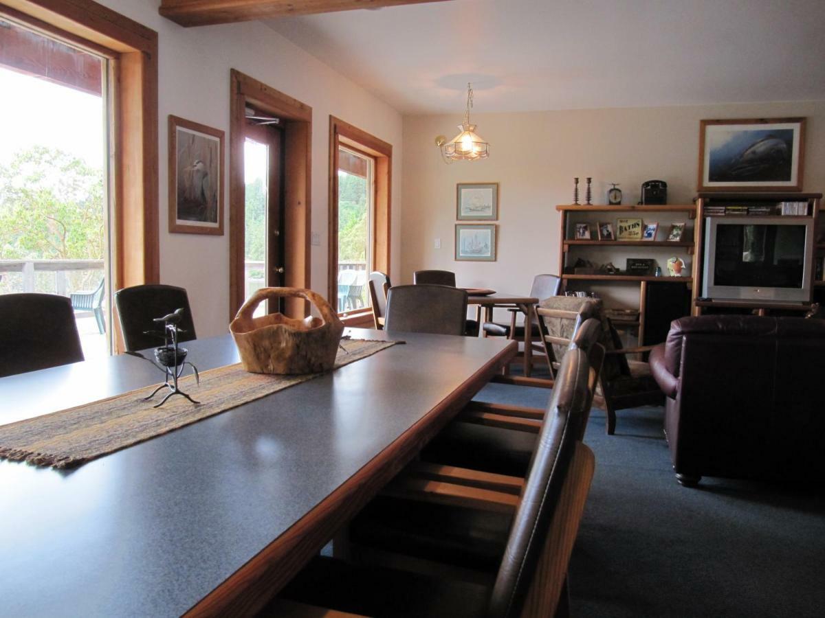 Arbutus Cove Guesthouse Metchosin Ngoại thất bức ảnh